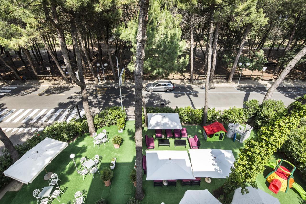 Park Hotel Pineta Cervia Exterior foto